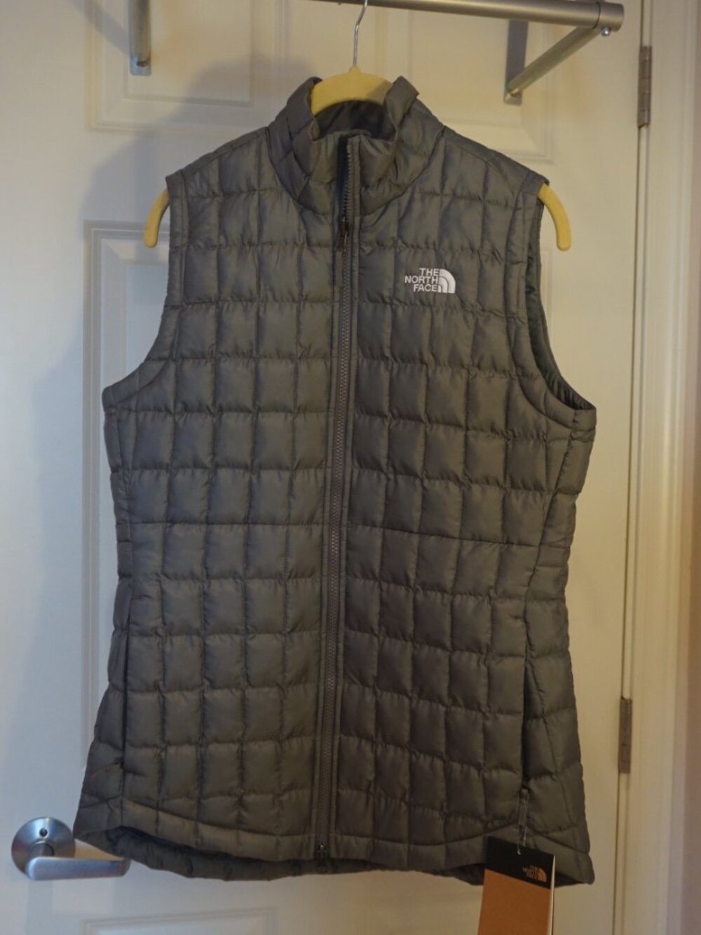 NWT | The North Face | Women's THERMOBALL Insulated Vest | Smoked Pearl | Size S